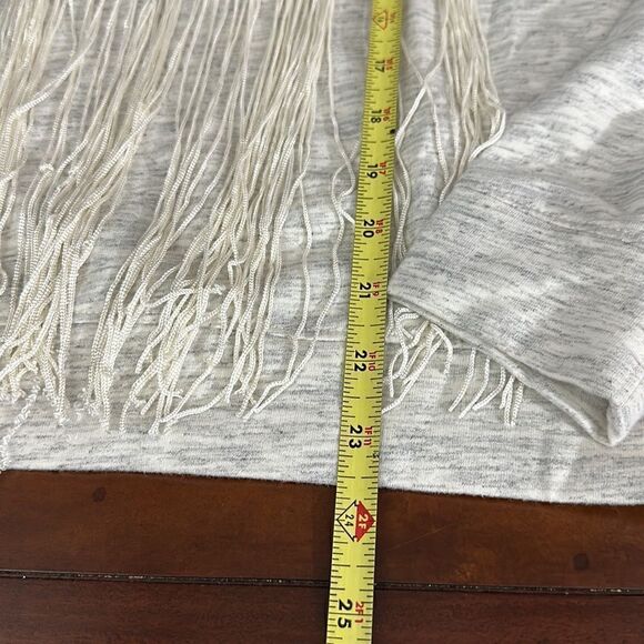 Sachin + Babi Jette's  Fringe Pullver Sweatshirt Cream Heather Gray Size XS NWT - Picture 15 of 17